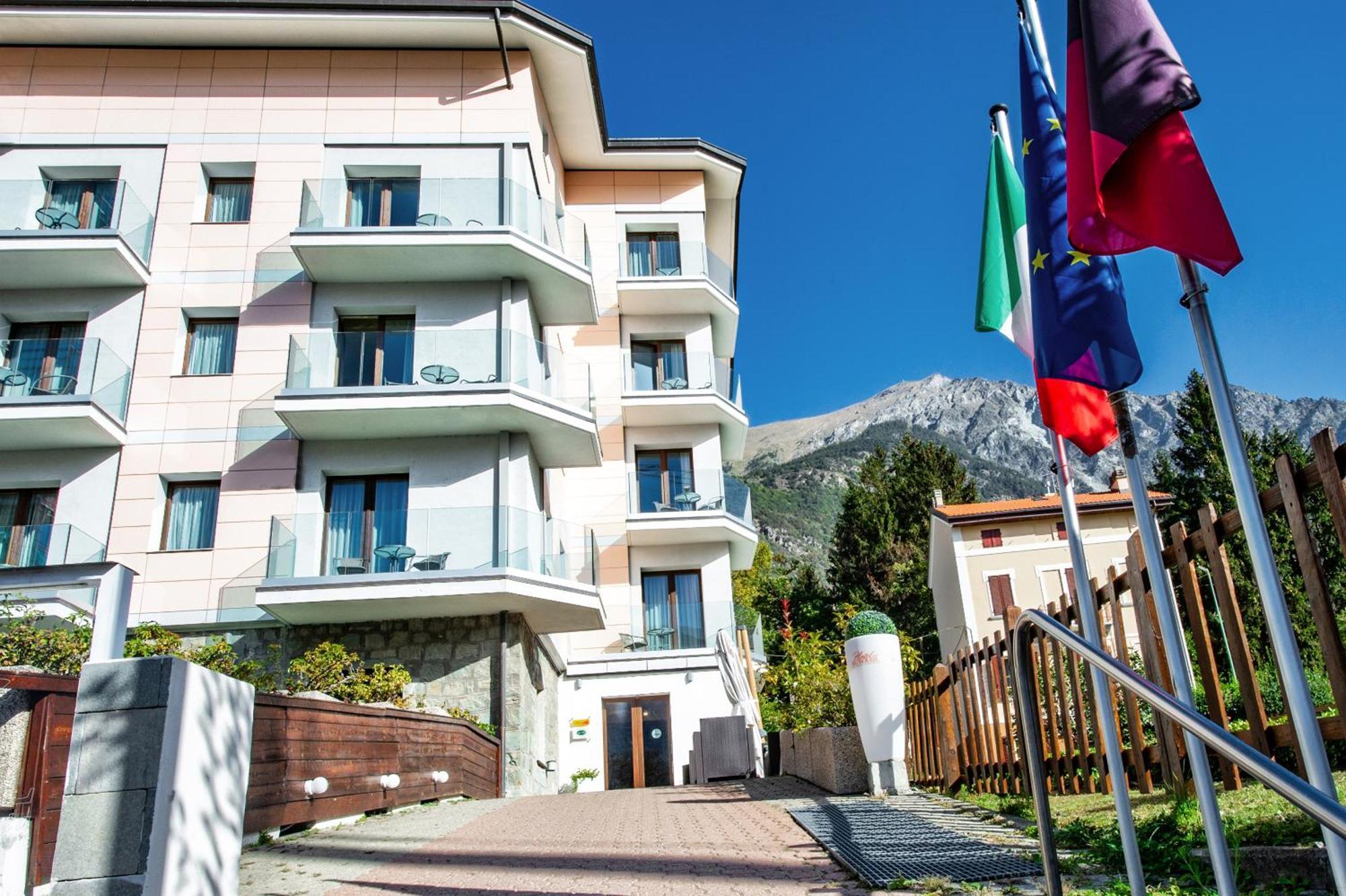 Hotel Au Soleil Saint-Vincent Ngoại thất bức ảnh